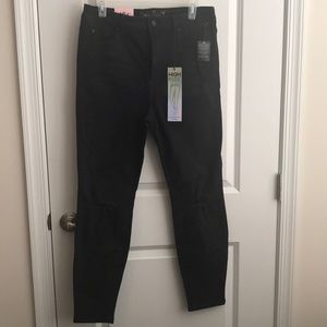 Women’s black jeans